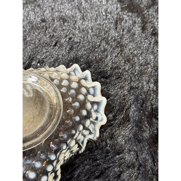 Vintage Hobnail Glass Bowl With Ruffled Opalescent Edges - Picture 5 of 8